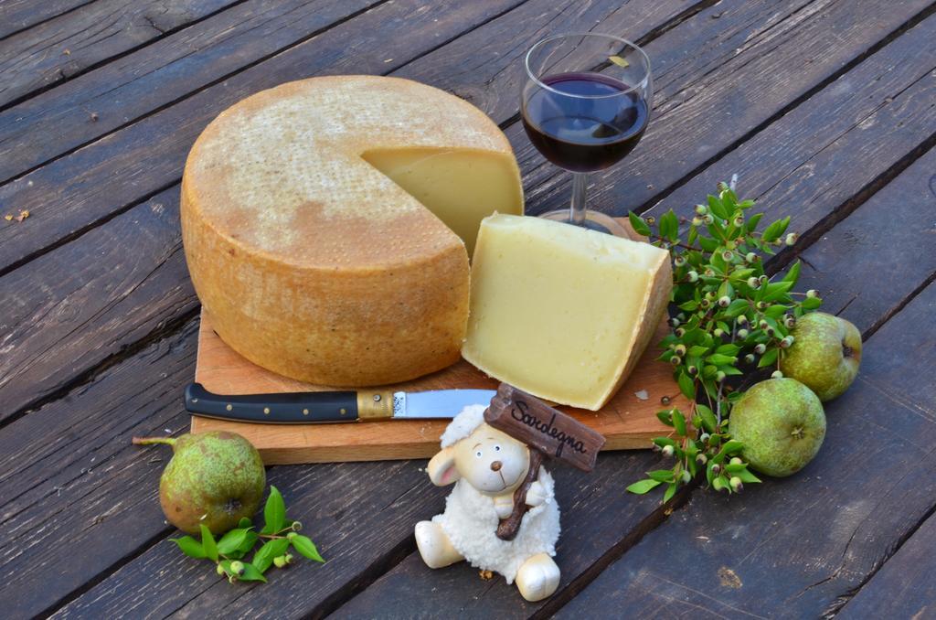 Agriturismo Turudhis 托尔托利 外观 照片