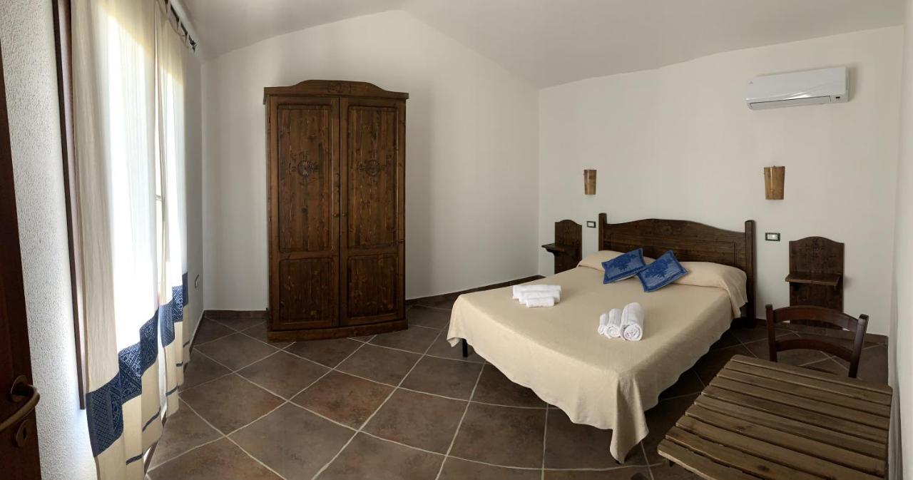 Agriturismo Turudhis 托尔托利 外观 照片